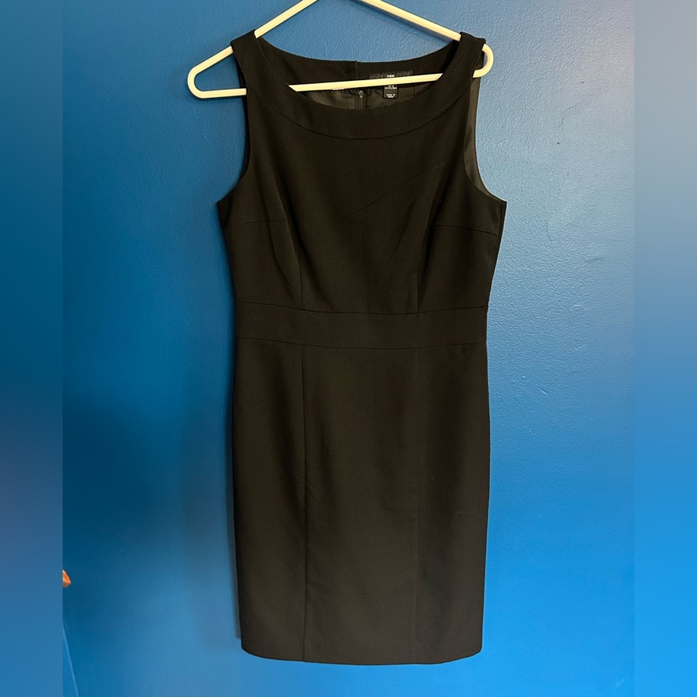 Elegant Black Sleeveless Dress